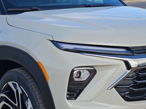 New 2026 Chevrolet TrailBlazer RS w/ Convenience Package FWD image 8