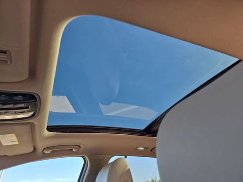 Used 2017 Kia Sorento EX w/ EX Advanced Touring Package image 18