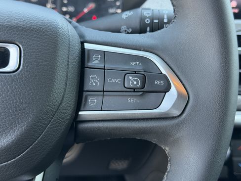 Used 2023 Jeep Compass Latitude w/ Convenience Group AWD/4WD image 20