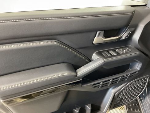 New 2026 Toyota 4Runner Limited AWD/4WD image 16
