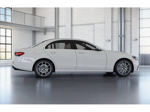 Used 2023 Mercedes-Benz E 350 4MATIC Sedan image 18