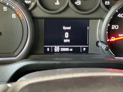 Used 2022 Chevrolet Silverado 1500 Custom image 26