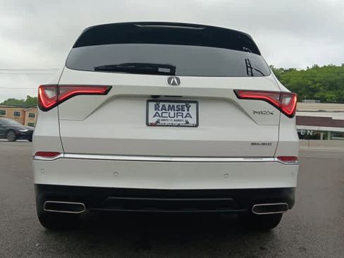 Used 2024 Acura MDX SH-AWD w/ Technology Package image 4