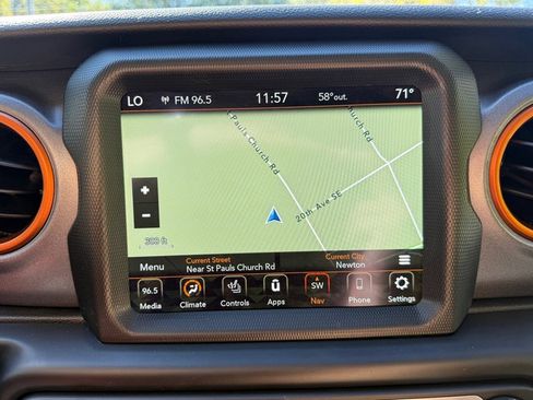 Used 2021 Jeep Gladiator Mojave image 24