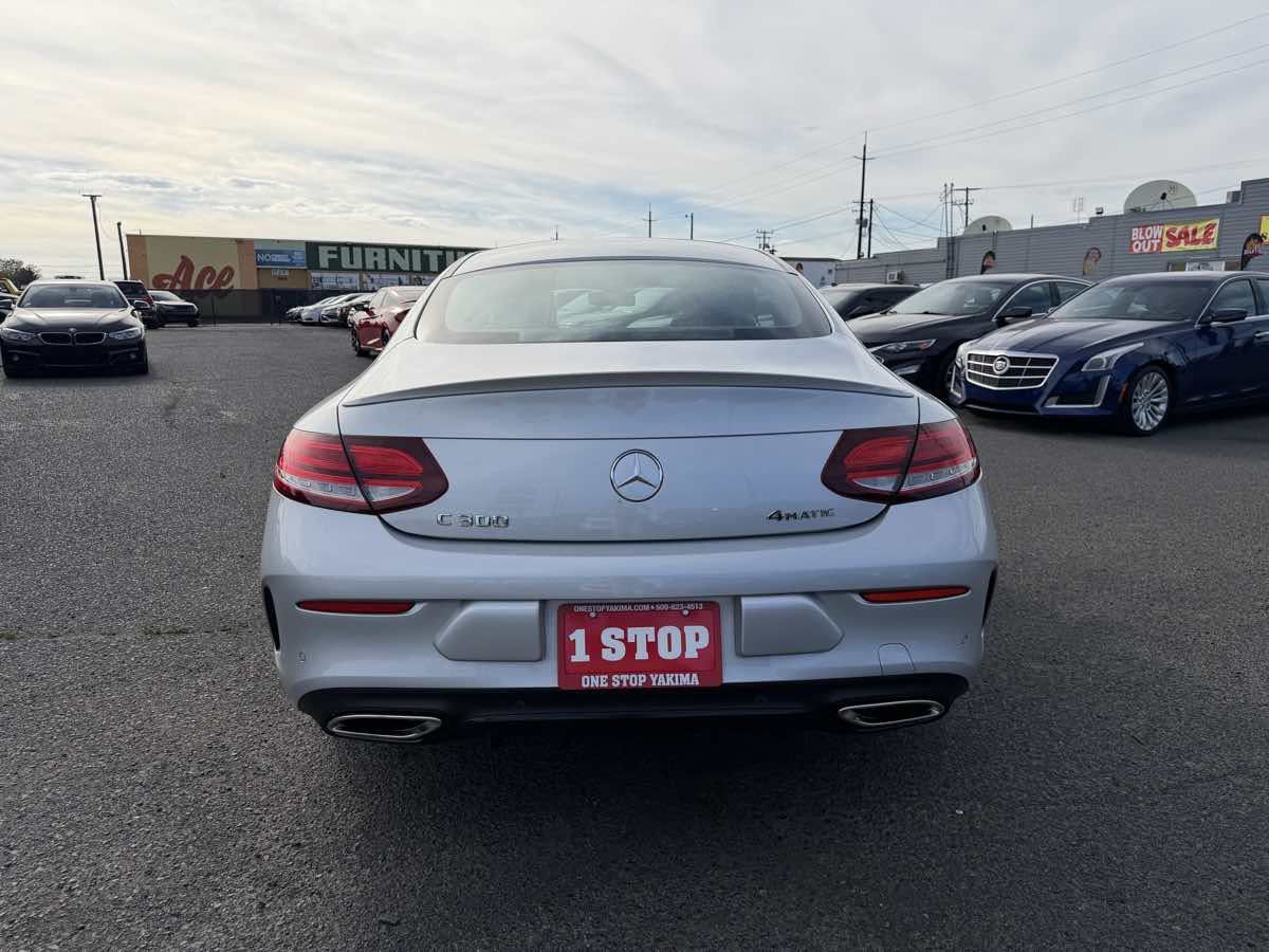 Used 2021 Mercedes-Benz C 300 4MATIC Coupe image 4