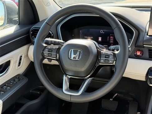 New 2026 Honda Pilot Touring image 9