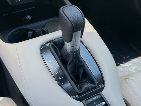 New 2027 Honda HR-V LX image 15