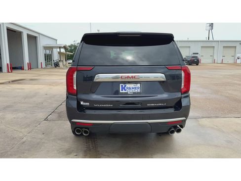 Used 2023 GMC Yukon Denali AWD/4WD image 7