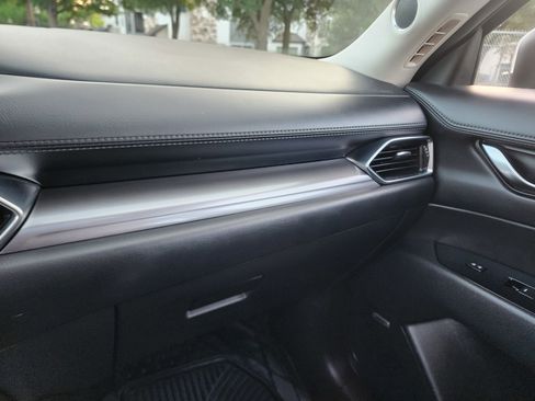 Used 2018 MAZDA CX-5 Touring w/ Preferred Equipment Package FWD image 31