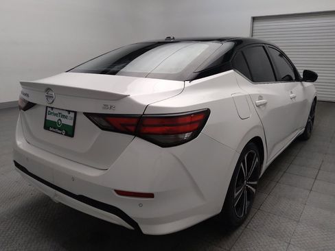Used 2022 Nissan Sentra SR w/ SR Premium Package FWD image 9