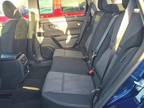 Used 2025 Nissan Rogue SV AWD/4WD image 3