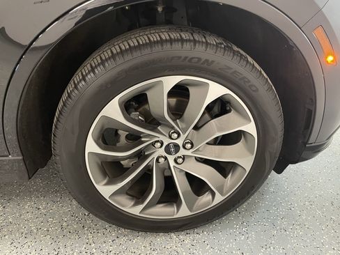 Used 2025 Lincoln Aviator AWD w/ Jet Appearance Package image 31