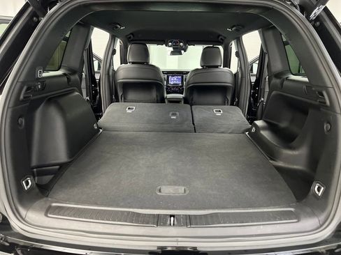 Used 2025 Jeep Grand Cherokee Altitude image 27