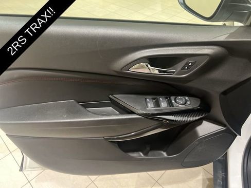 Certified 2025 Chevrolet Trax RS image 20