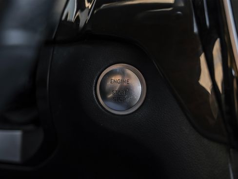 Used 2019 Mercedes-Benz GLS 450 4MATIC image 19