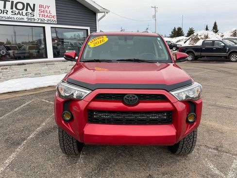 Used 2016 Toyota 4Runner 4WD image 8