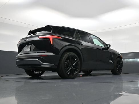 Used 2025 Chevrolet Blazer EV LT AWD/4WD image 23