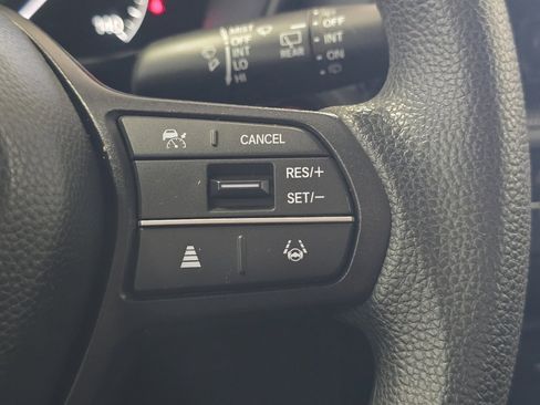 Used 2024 Honda CR-V LX image 29