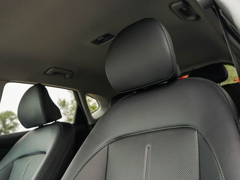 New 2026 Hyundai Kona SEL Premium image 19