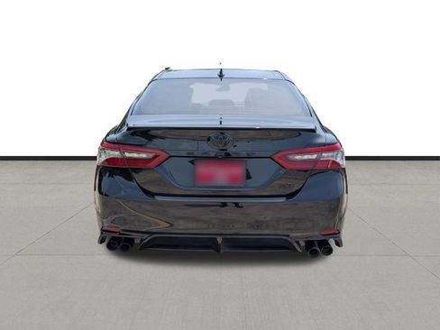 Used 2022 Toyota Camry XSE FWD image 6
