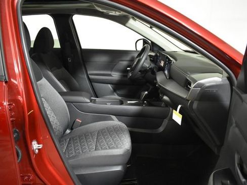 New 2026 Nissan Kicks SV w/ SV Premium Package AWD/4WD image 32