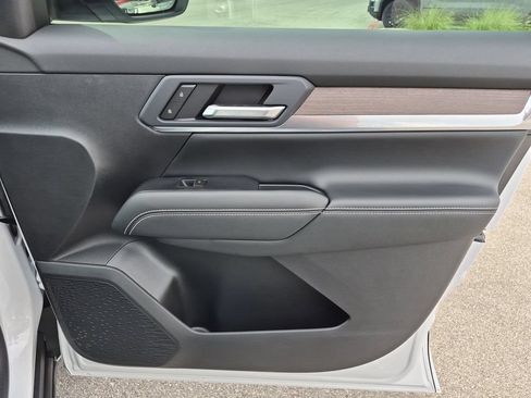 New 2026 GMC Terrain Denali AWD/4WD image 37
