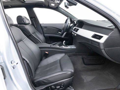 Used 2006 BMW M5 image 28