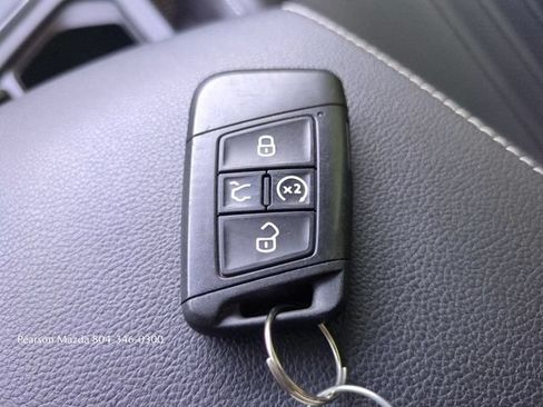 Used 2024 Volkswagen Tiguan SE R-Line AWD/4WD image 30