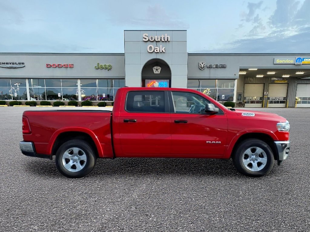Used 2025 RAM 1500 Big Horn AWD/4WD image 2