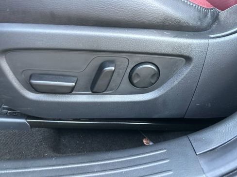 Used 2025 MAZDA CX-50 AWD 2.5 Hybrid w/ Premium Pkg image 16