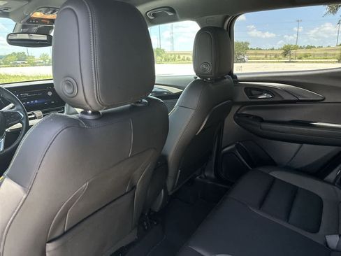 Used 2024 Chevrolet TrailBlazer ACTIV w/ Convenience Package FWD image 17