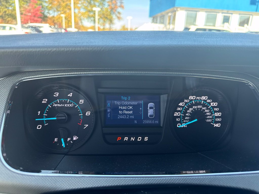 Used 2018 Ford Taurus SE FWD image 15