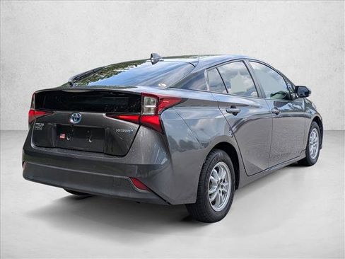 Used 2022 Toyota Prius LE FWD image 5