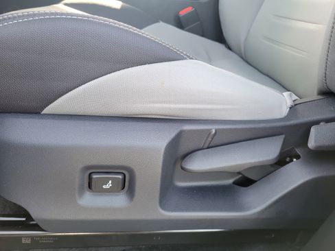 Certified 2025 Toyota Tacoma TRD Sport image 20