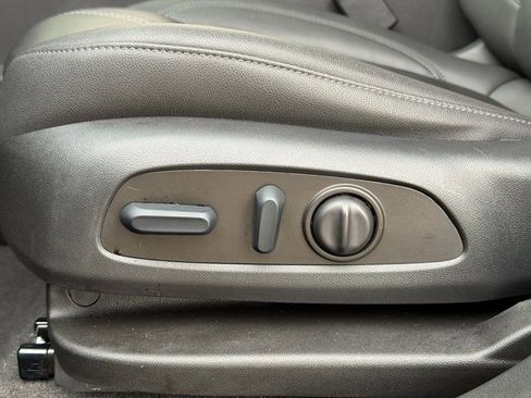 Used 2022 Chevrolet Blazer LT w/ Sound & Technology Package image 24