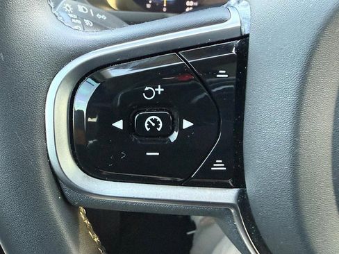 Used 2023 Volvo XC90 B6 Plus w/ Protection Package Premier image 18