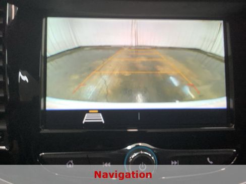 Used 2019 Chevrolet Trax LT w/ LT Convenience Package image 18