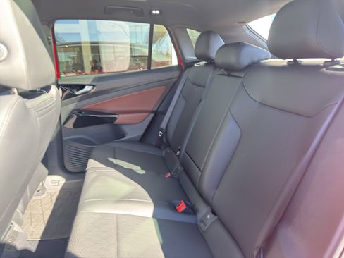 Used 2021 Volkswagen ID.4 Pro S w/ Gradient Package image 15