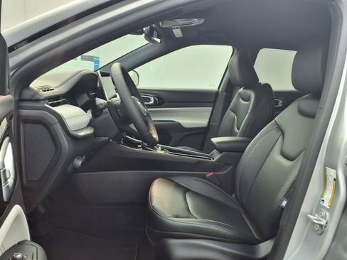 New 2026 Jeep Compass Limited AWD/4WD image 12