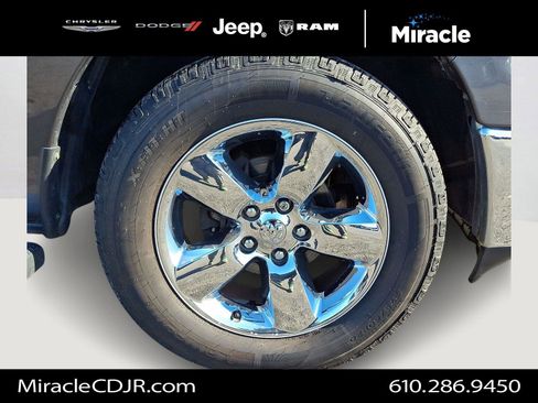 Used 2015 RAM 1500 Big Horn image 8