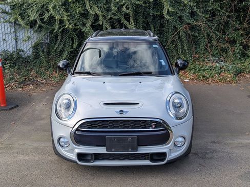 Used 2015 MINI Cooper S image 8