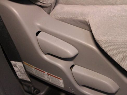 Used 2019 Toyota Sienna LE image 13