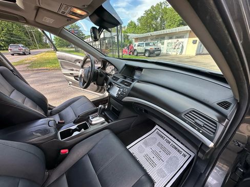 Used 2013 Honda Crosstour EX-L image 12