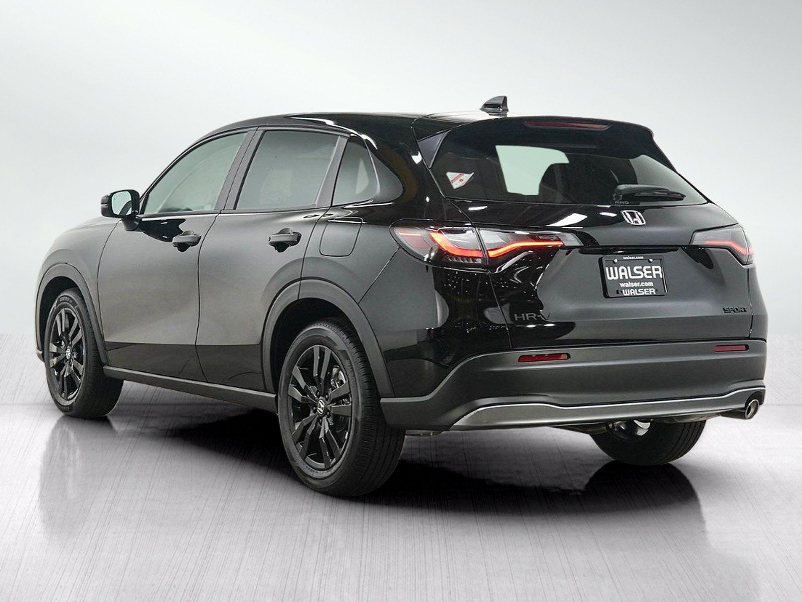 Used 2027 Honda HR-V Sport image 3
