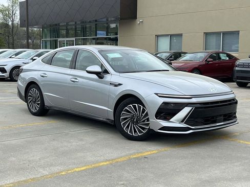 Used 2026 Hyundai Sonata SEL image 1