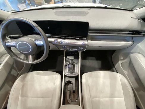 Used 2025 Hyundai Kona SEL image 23