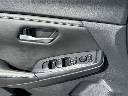 Used 2023 Nissan Sentra S w/ Lighting Package image 11