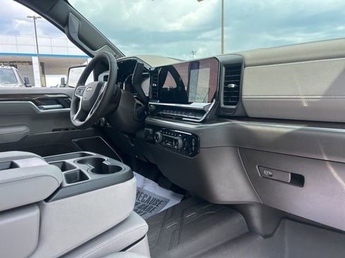 New 2025 Chevrolet Silverado 1500 LT w/ Safety Package image 33