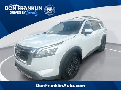 Used 2025 Nissan Pathfinder SL w/ SL Premium Package