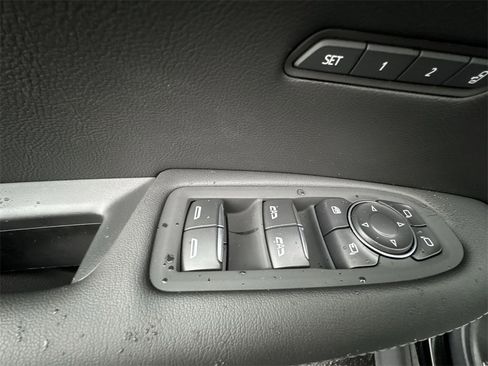 New 2026 Cadillac XT5 Sportv w/ LPO, Onyx Lite Package image 13